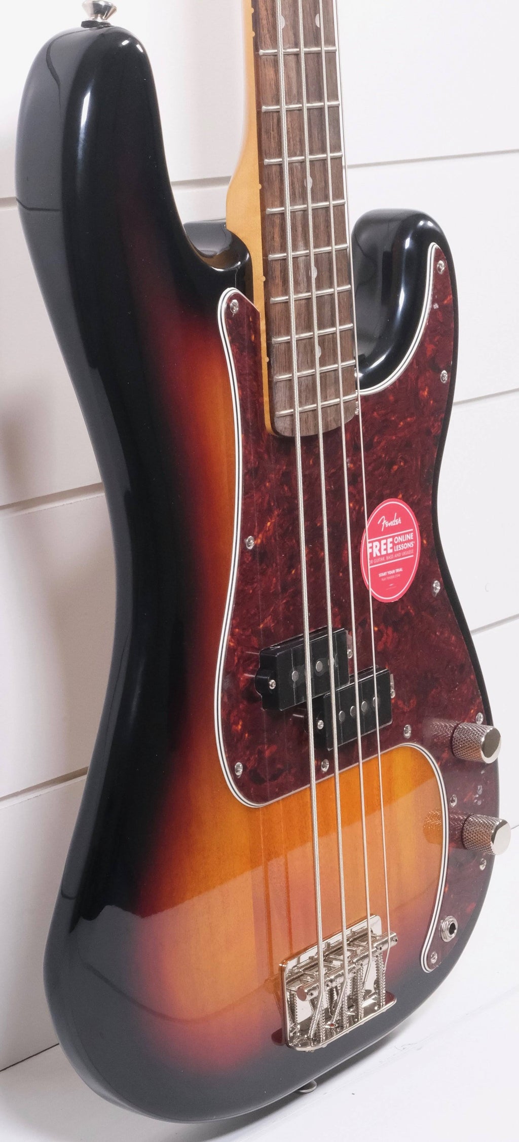 3-Color Sunburst Precision Bass Q81460