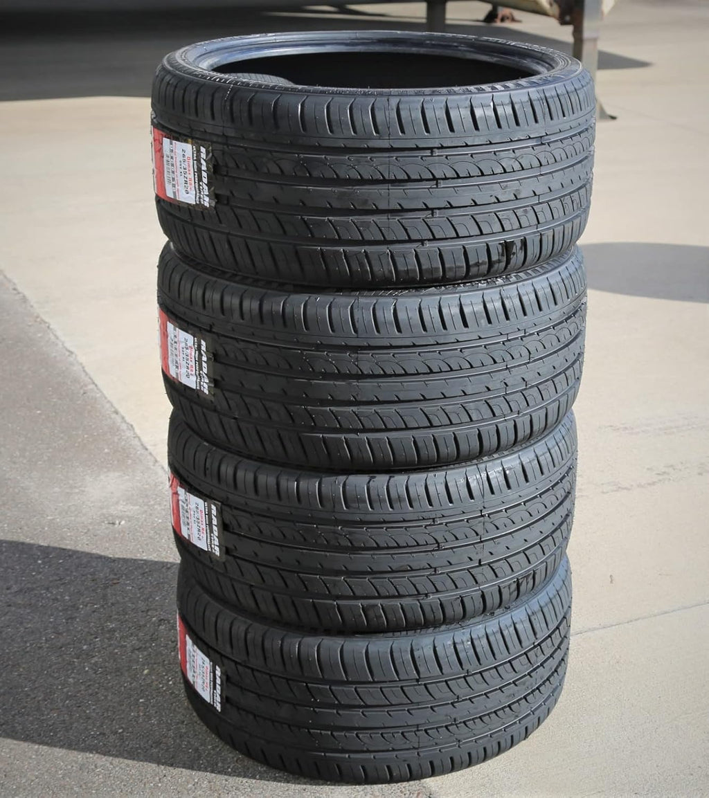 265/35R20 All-Season High Performance Radial Tire U19556