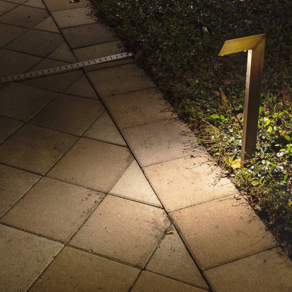 Bronze Cast Brass Path Light Y882385