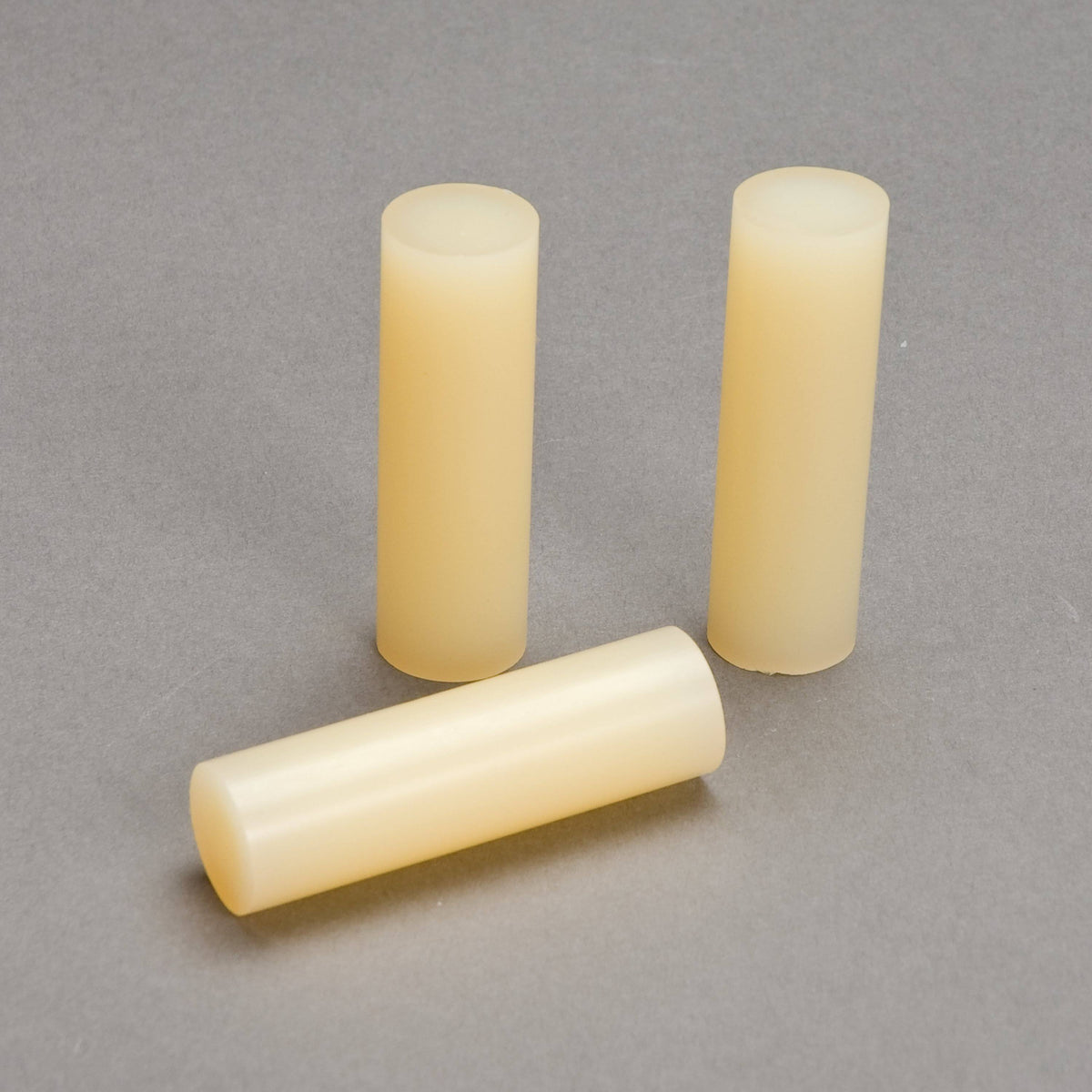 Light Amber Hot Melt Adhesive A23611