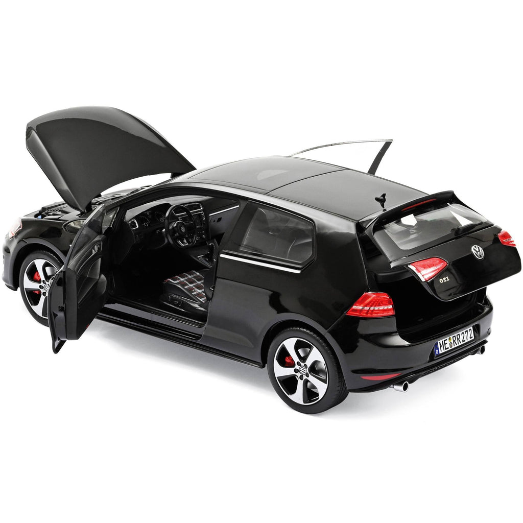 Black 1/18 Diecast Model Car W560833