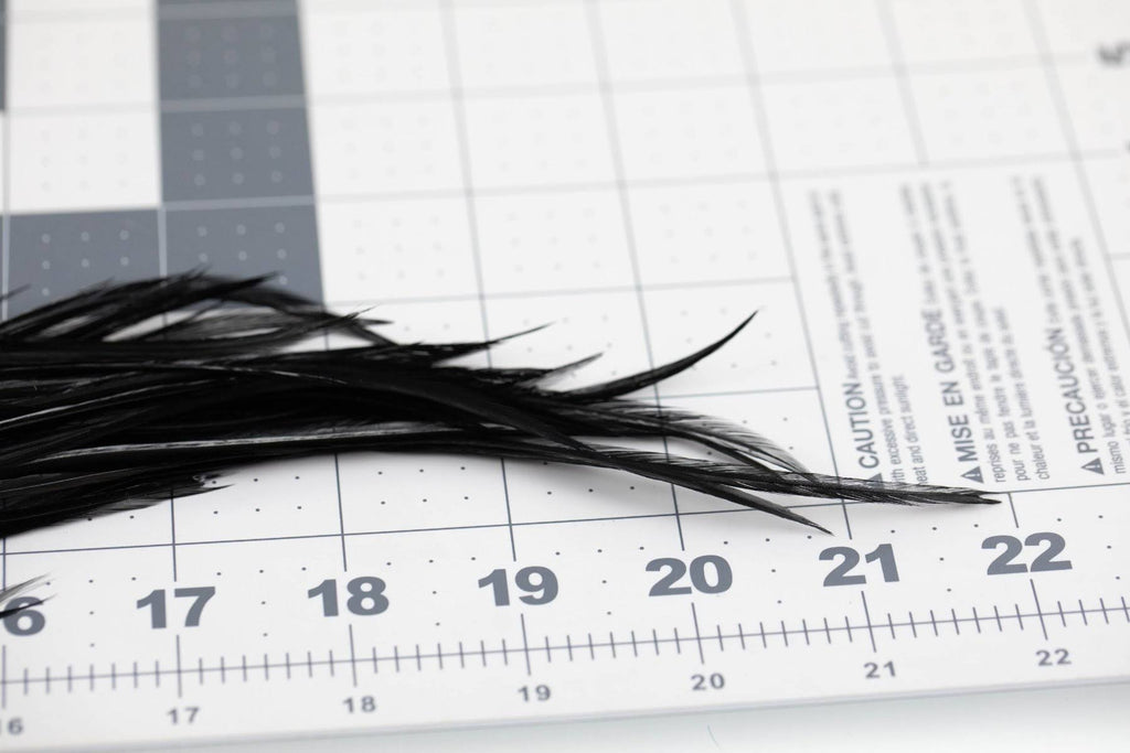 Hackle 1/2 Saddle - Dark Gray Dun B57457