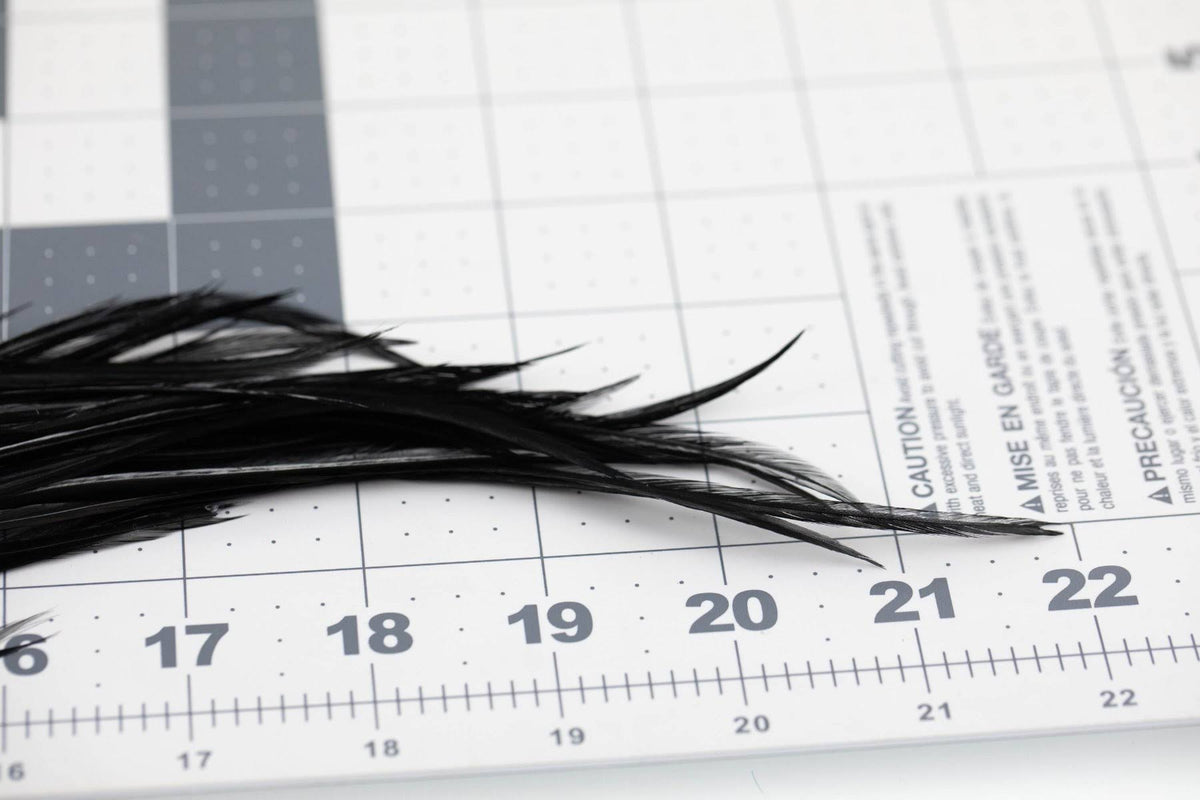 Hackle 1/2 Saddle - Dark Gray Dun B57457