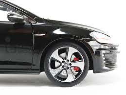 Black 1/18 Diecast Model Car W560833