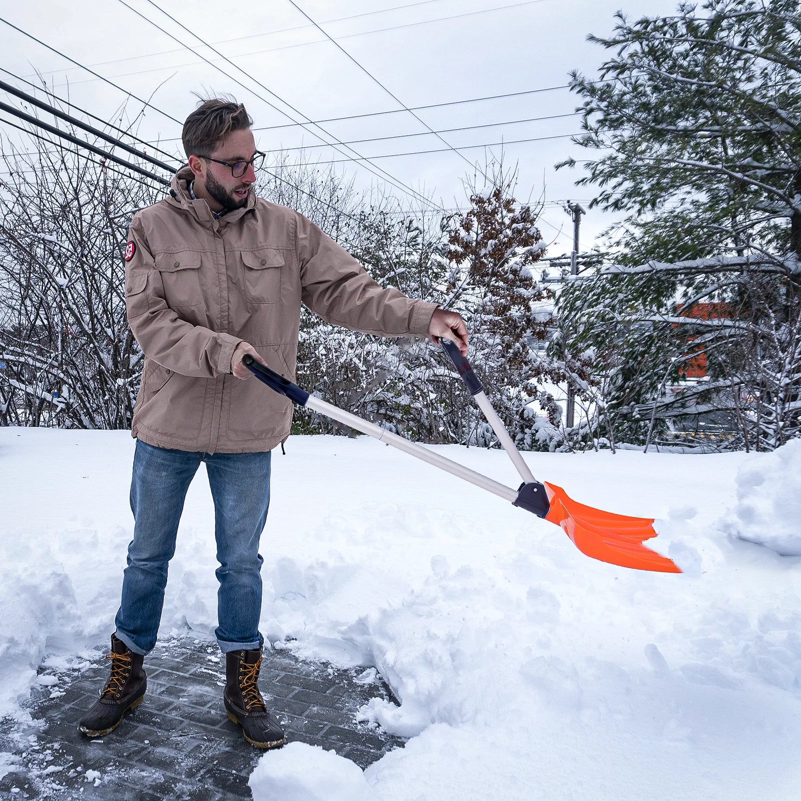 Orange 18 inch Snow Shovel T4714
