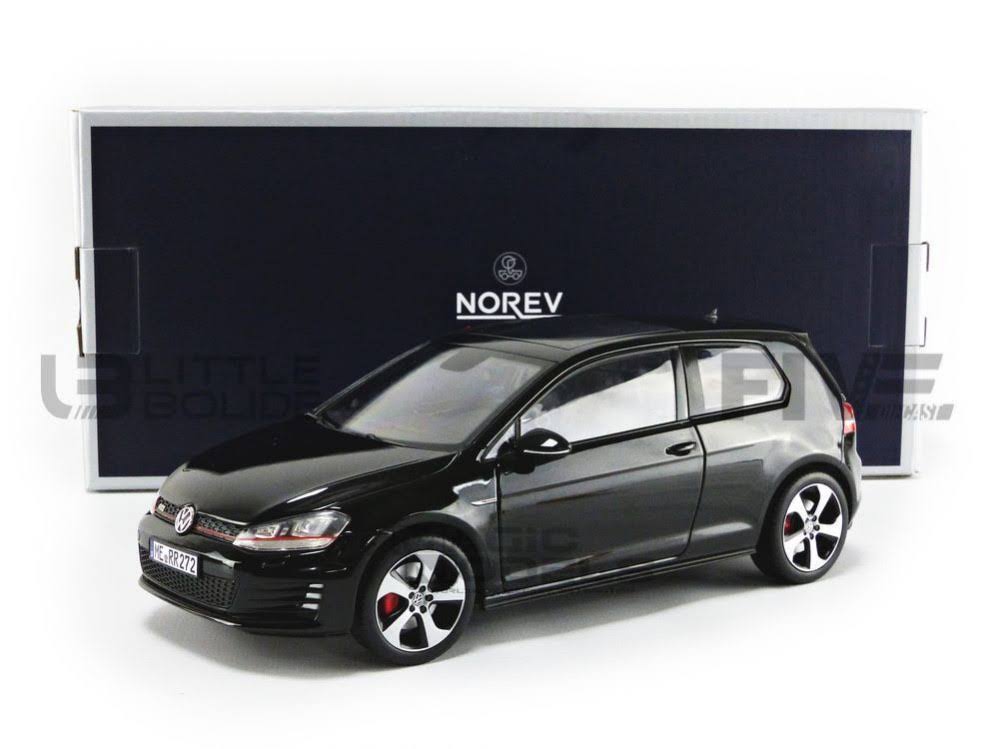 Black 1/18 Diecast Model Car W560833
