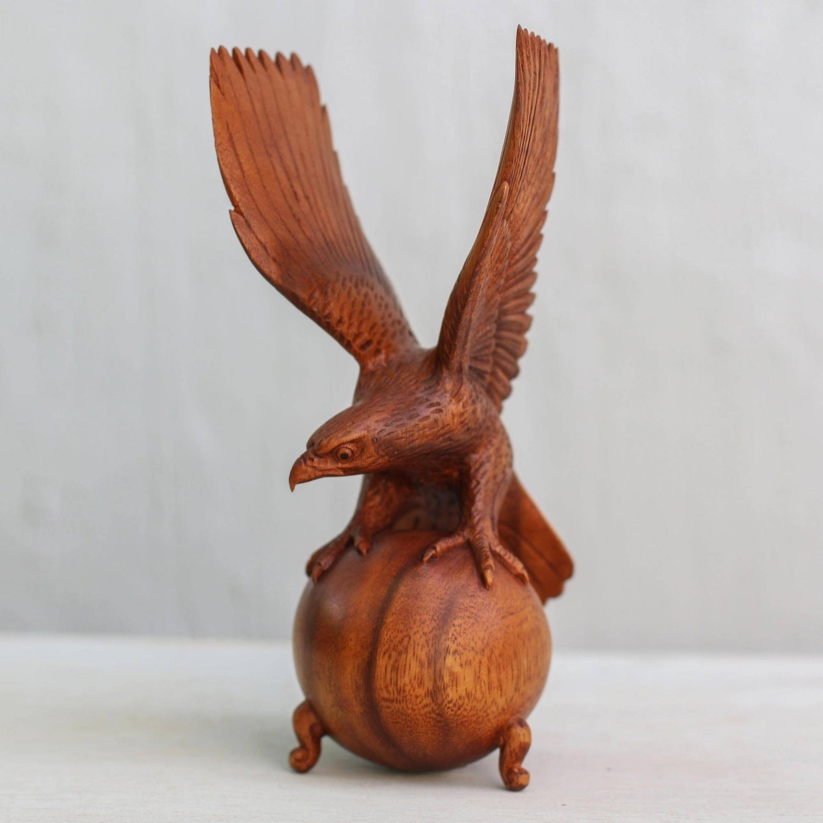 Brown Wood Eagle Sculpture L512278