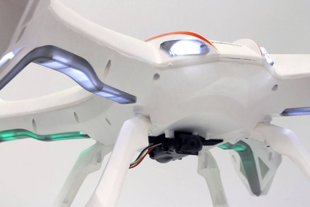White 4-Channel 6 Axis UFO Drone RC Quadcopter with HD Camera J672440
