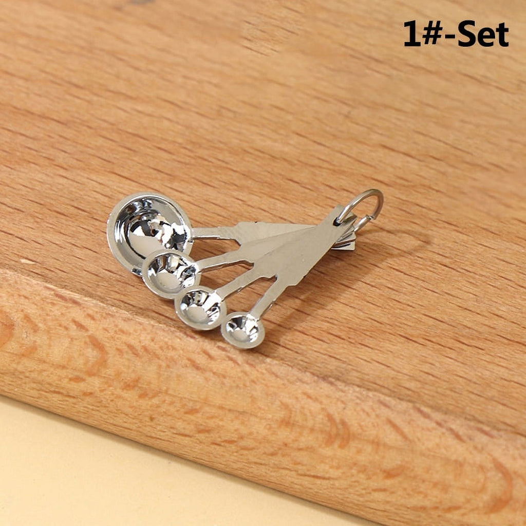 1:12 Dollhouse Baking Mold Bakeware Piping Tip Measuring Spoon Kitchen Decor T2969